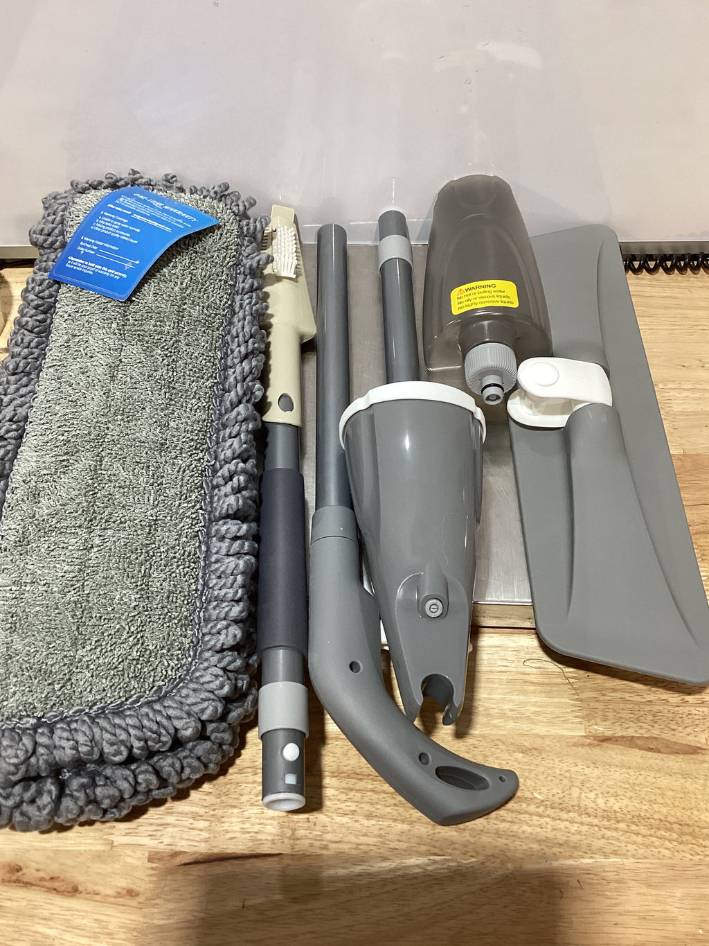 Trapeador Spray EXEGO 3 en 1 | Microfibra, Tanque 440ml, Cabezal 360°, 3 Paños Lavables