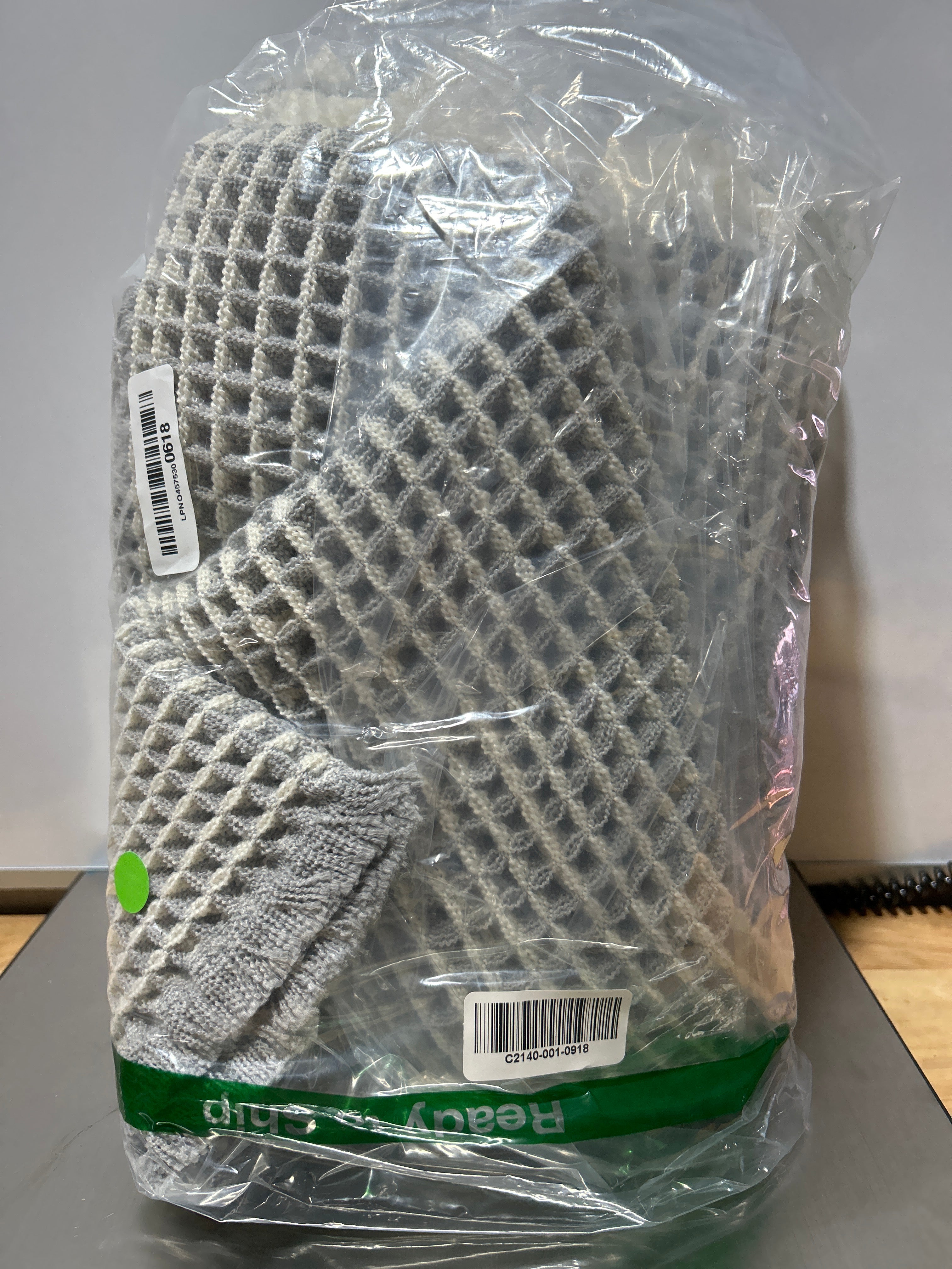 Set de Tapetes de Bano Waffle 2 Piezas – Antideslizantes, Ultra Absorbentes, Lavables, Gris y Blanco, 50x120 cm y 40x60 cm