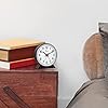 Equidad 14075 Reloj despertador analógico de cuerda negro