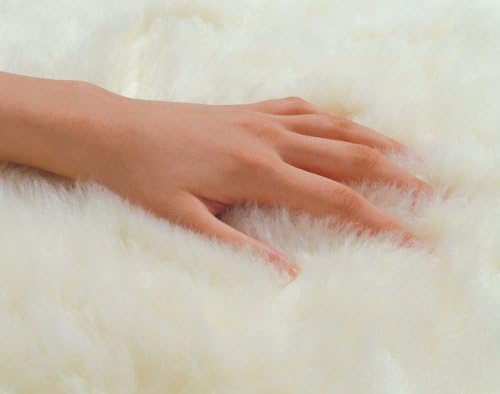 Textil decorativo blanco de pelo largo para un ambiente acogedor - Usado