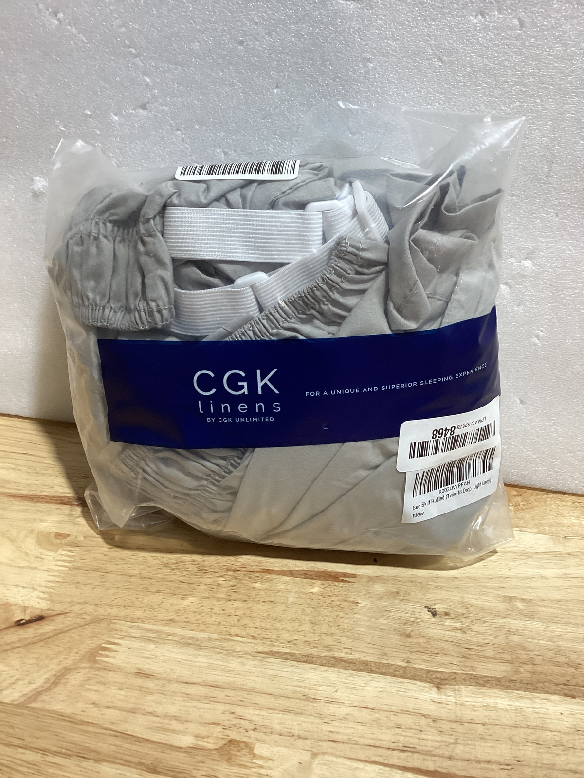 Faldón de Cama Envolvente Antipolvo | Gris Claro | Twin/Twin XL | Caída 18" | Elástico Ajustable | Tela Cepillada Antiarrugas
