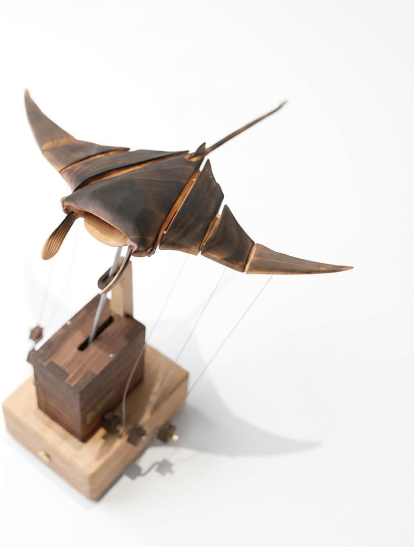 Escultura Cinética de Manta Raya en Madera | Autómata Artesanal de Movimiento Fluido | Decoración de Escritorio en Nogal Macizo | Regalo Único | No Requiere Ensamblaje