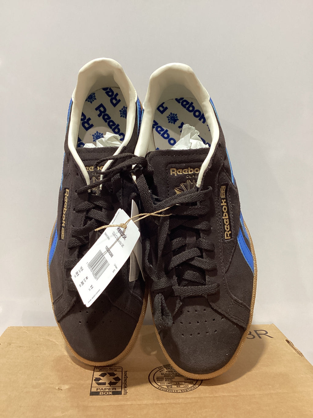 Tenis Reebok Club C Grounds UK – Café Oscuro con Rayas Azules, Talla 44 EU