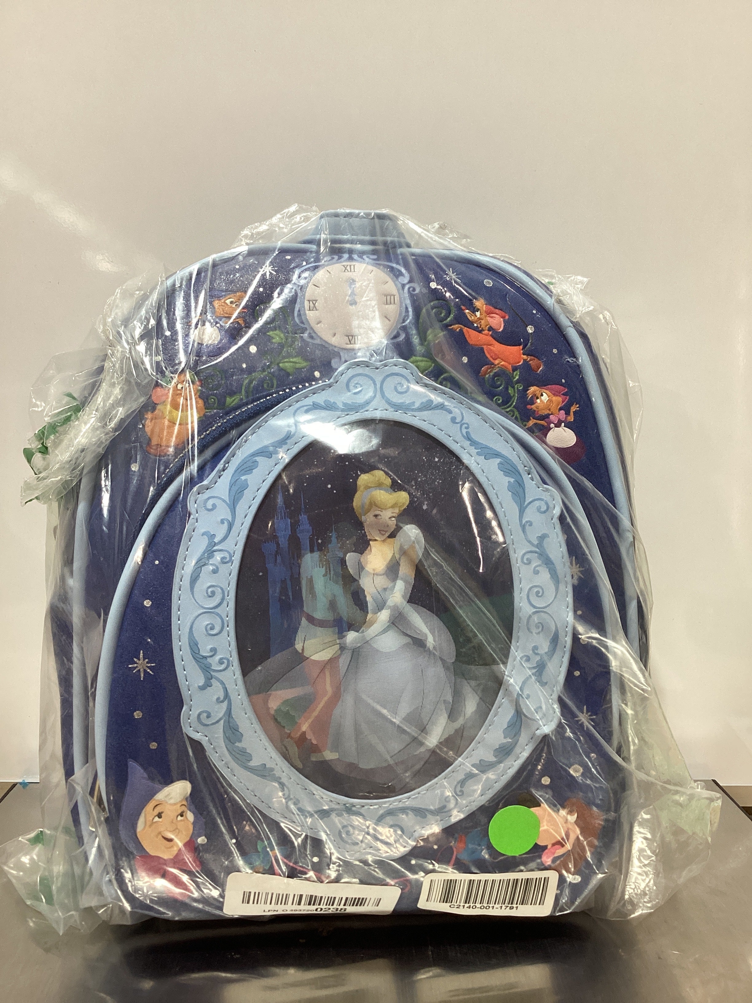 Mochila Oficial Disney de Cuero Vegano con Personajes