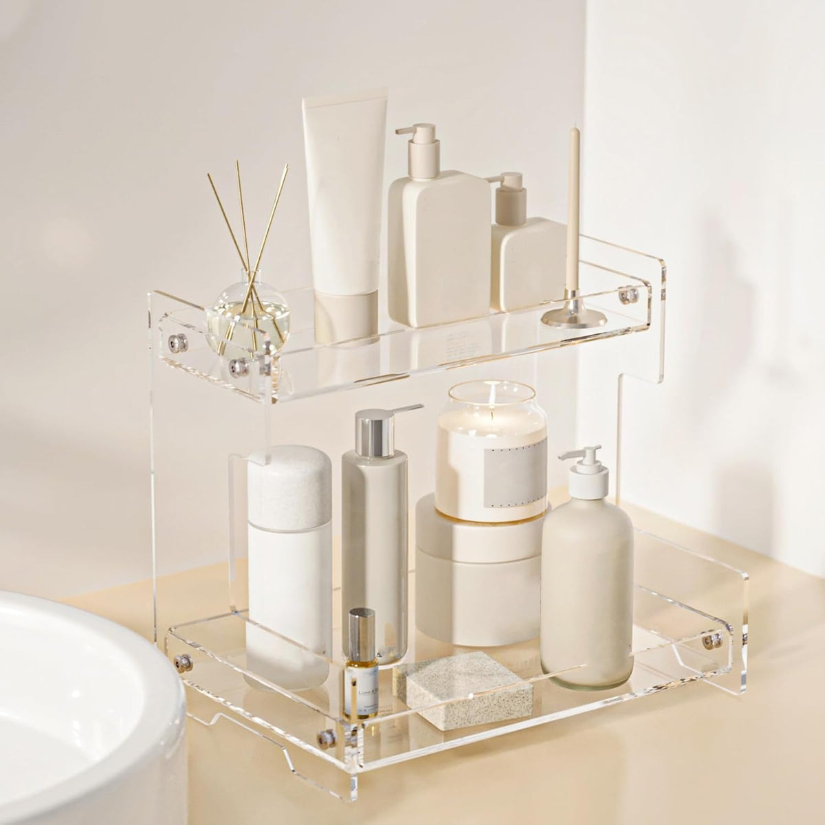 Organizador Mostrador Baño Acliys 2 Niveles Almacenamiento Acrílico Esquina Organizador Maquillaje para Perfume Soporte, Tocador, Bandeja Cajonera, Estantería Especias, Cuidado Piel, Barra Café, Decoración Cuarto (Transparente)