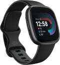 Reloj inteligente Fitbit Versa 4 con función de preparación diaria - Incluye suscripción premium de Google Health por 3 meses - GPS, monitorización continua de la frecuencia cardíaca, más de 40 modos de ejercicio, seguimiento del sueño - Negro/Grafito