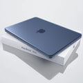 Estuche de portátil Soonjet Invisible Armor para MacBook 13" modelo 2026 A3404, azul índigo transparente con protección anti-arañazos y anti-huellas, carcasa dura