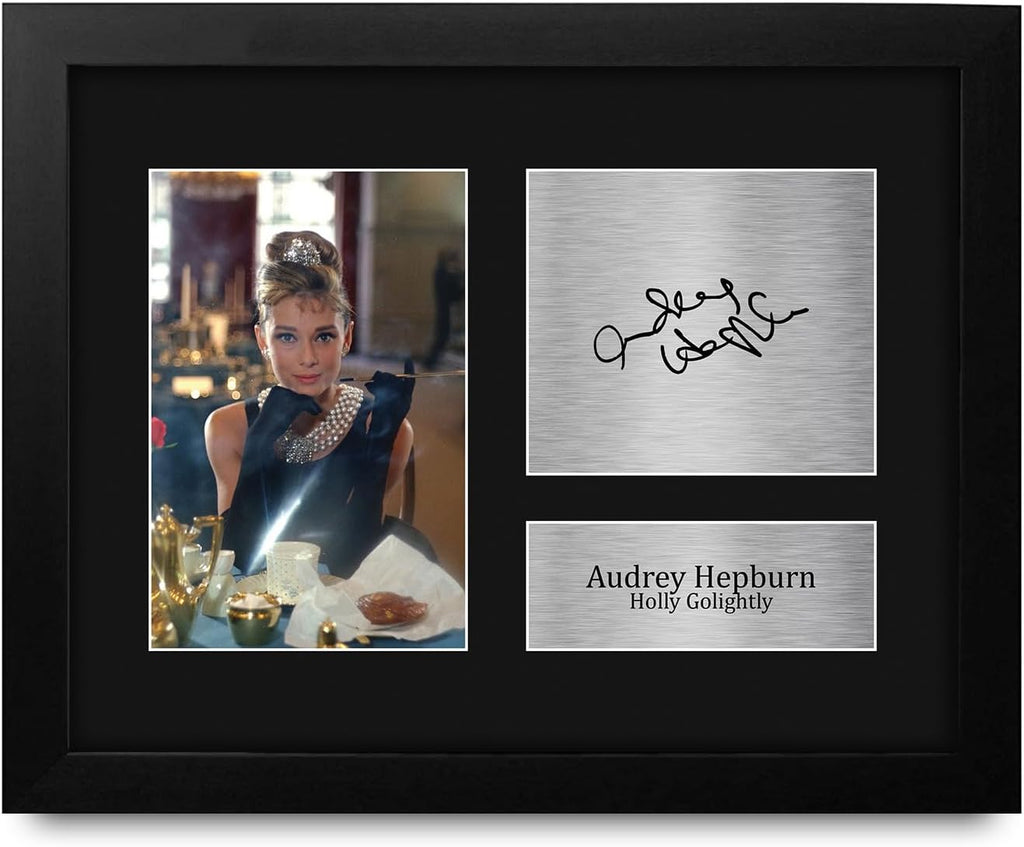 Fotografía Enmarcada Audrey Hepburn – Desayuno con Diamantes | Autografiada Impresa Tamaño Carta | HWC Trading