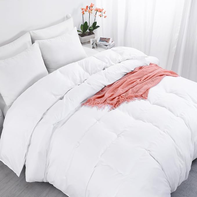 HOMBYS Funda de edredón blanca de microfibra ultrasuave de 120 x 128 pulgadas, para todas las estaciones con cierre de cremallera, 8 pestañas en las esquinas (blanco, tamaño King extragrande Plus)