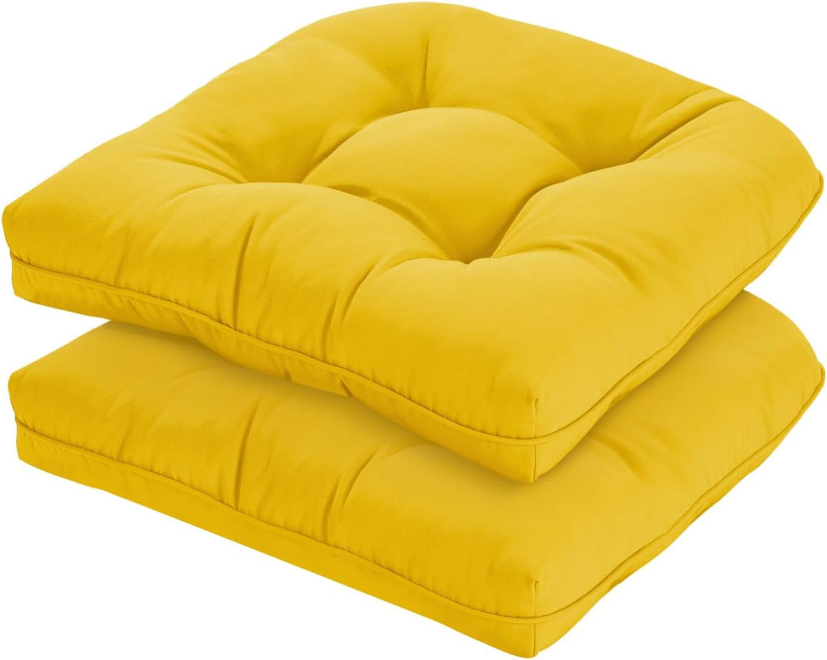 Juego de 2 cojines para sillas de exterior HOMELYSIAN de 19x19 pulgadas, cojines acolchados para muebles de patio de mimbre, cojines gruesos para sillas de jardín, rellenos y resistentes al agua, color amarillo.