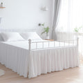 Falda de Cama Microfibra Premium Blanca – Volantes Completos, Caída 61 cm, Esquinas Divididas, Antiarrugas, Colchón 137x190 cm
