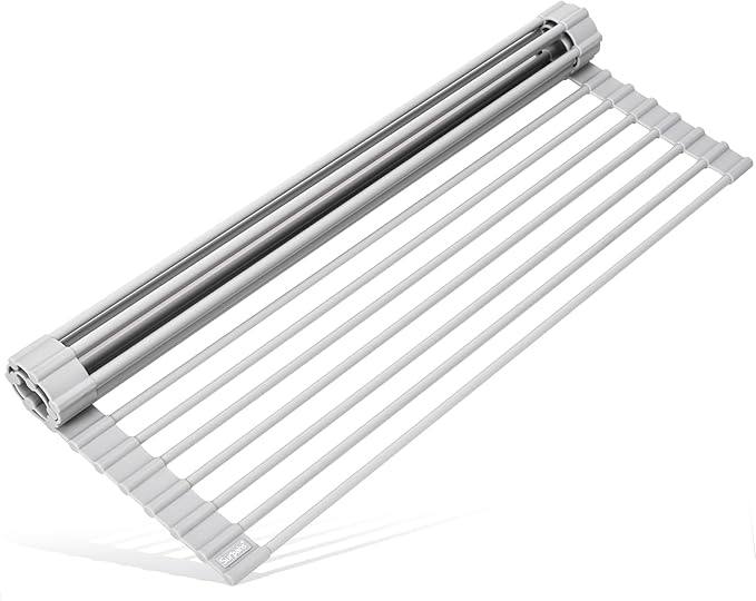 Surpahs Escurridor de platos enrollable de 17.5 x 13.1 pulgadas, se adapta a aberturas de fregadero de hasta 16.5 pulgadas, silicona de alta resistencia, soporte fuerte, antideslizante, resistente al calor, gris cálido