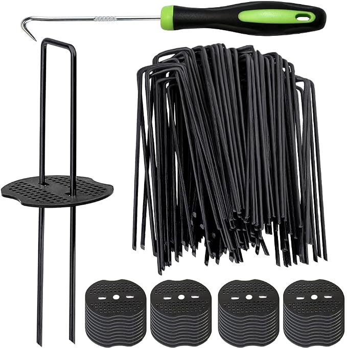 Bakulyor 50 piezas de grapas negras para paisaje + 50 piezas de arandelas de búfer, grapas de estacas de jardín de 15,2 cm, calibre 11, estacas de césped en forma de U galvanizadas, pernos de césped