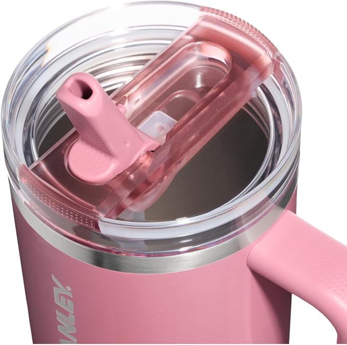 Termo Stanley Quencher ProTour Flip Straw 40 oz – Tapa Antigoteo, Pajilla y Asa Integradas, Compatible con Portavasos, Acero Inoxidable, Sin BPA, Color Pink Mesa