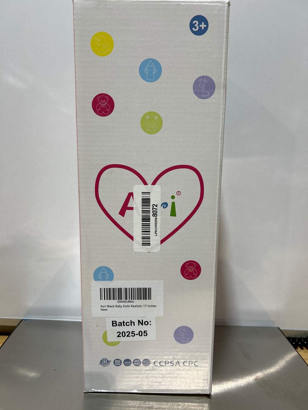Muñecas bebé Aori negras realistas de 17 pulgadas con cuerpo suave y realista que parecen reales. Incluye kit de alimentación. Regalo ideal para niños, cumpleaños y juegos de simulación. 