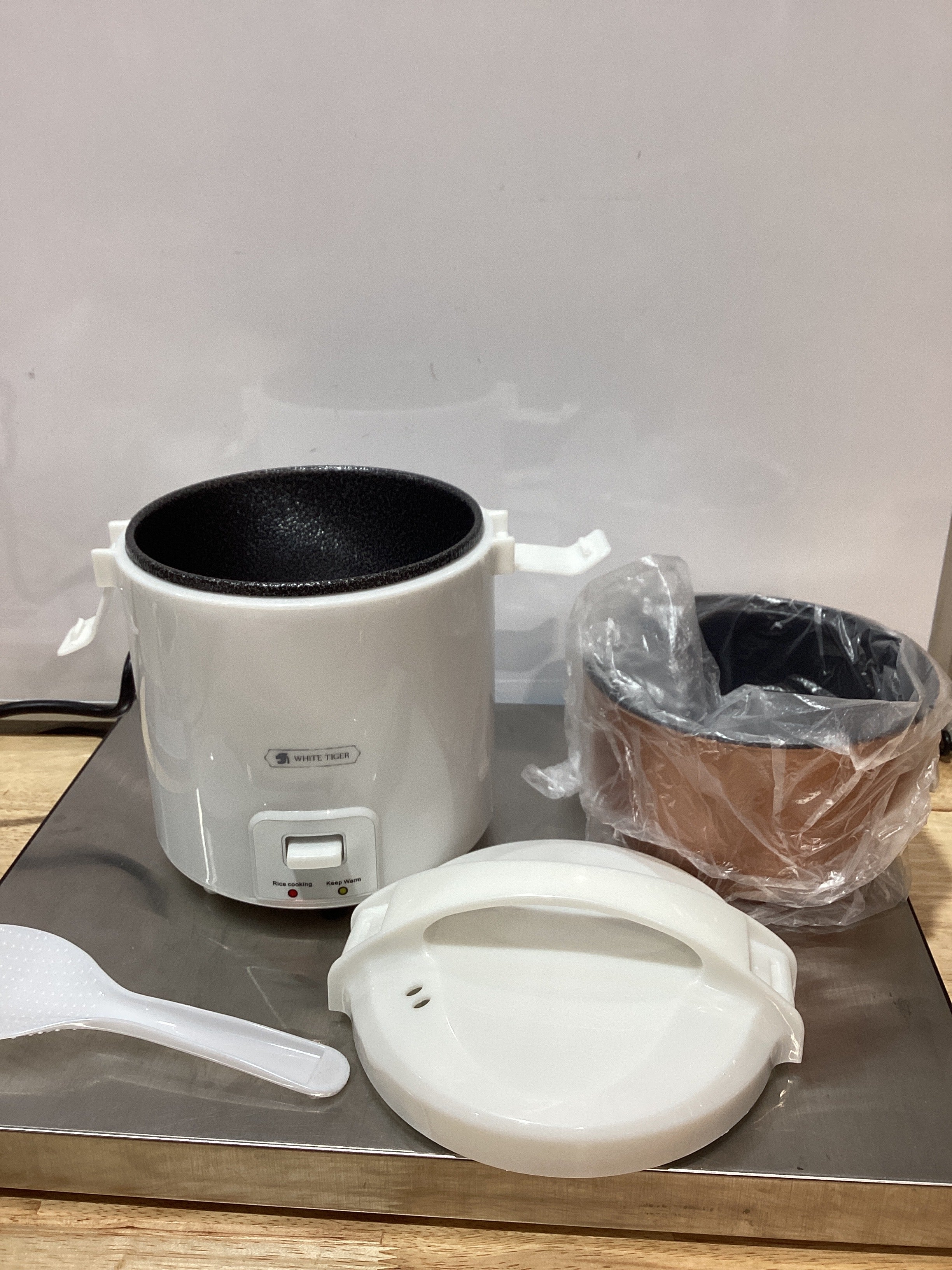 Arrocera Mini WHITE TIGER 1.0L – Cocina en 15 Minutos, Antiadherente, Función Calienta y Mantiene