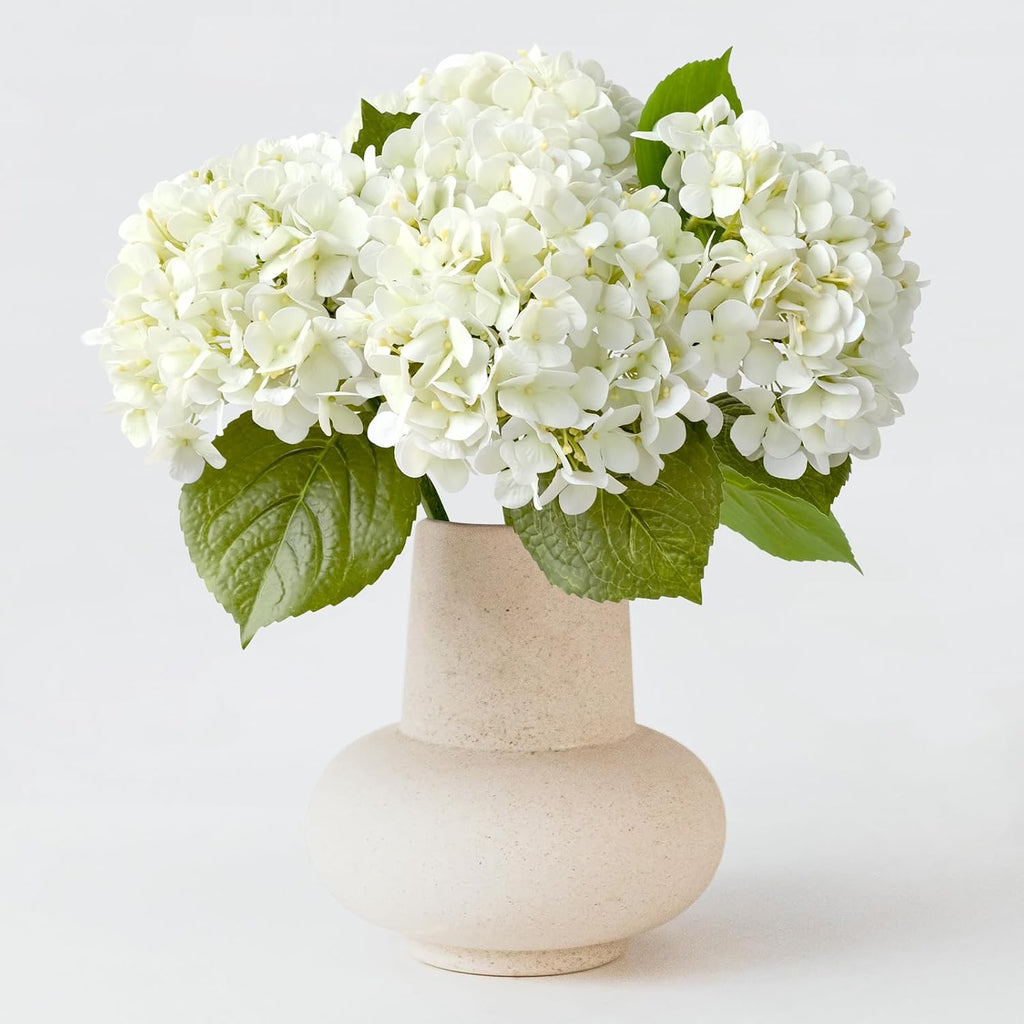 ZYTUYO 4 piezas de flores artificiales blancas de hortensia de 50 cm (20"), látex de tacto real, flores de seda con tallos de hojas verdes para jarrones bajos o altos, centro de mesa para fiestas, decoración de ramos artificiales