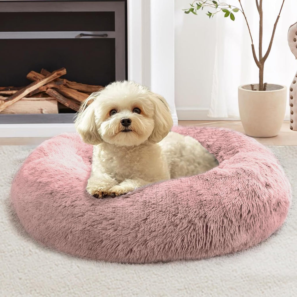 Cama relajante JOLLYVOGUE para perros y gatos pequeños de interior - Cama tipo donut lavable de 50 cm para gatitos y cachorros, camas redondas de felpa suave y antiestrés para mascotas (hasta 6,8 kg, rosa oscuro)