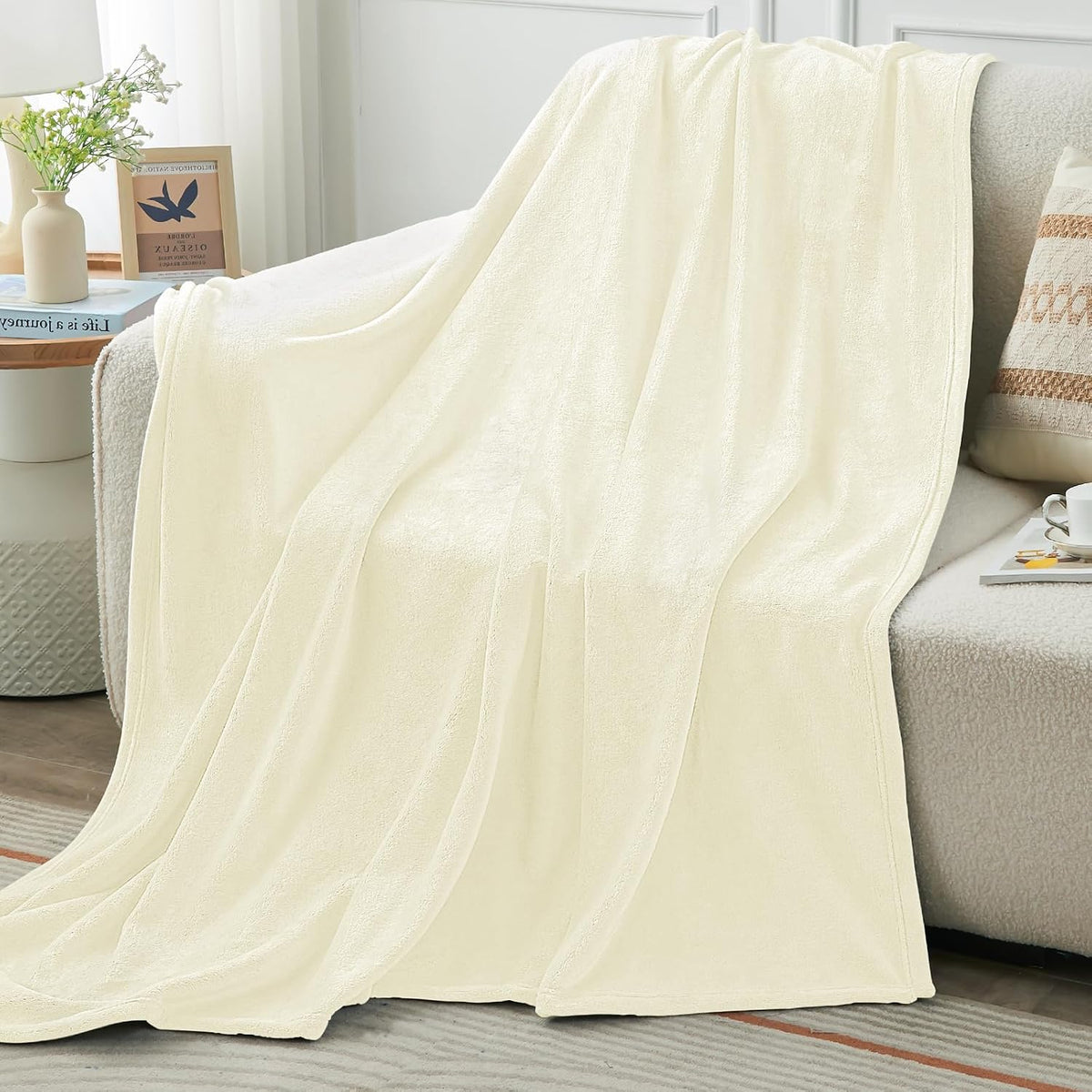 Cobija de Forro Polar KMUSET Color Crema Tamaño Twin | Manta Ligera, Suave y Acogedora de Microfibra 60x80 pulgadas