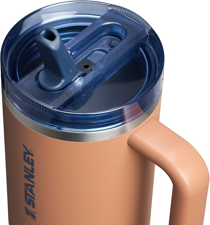 STANLEY Quencher ProTour - Vaso con pajita abatible con tapa a prueba de fugas, 40 onzas, popote y asa integrados, portavasos compatible para viajes, vaso de acero inoxidable aislado sin BPA, Toast VRT