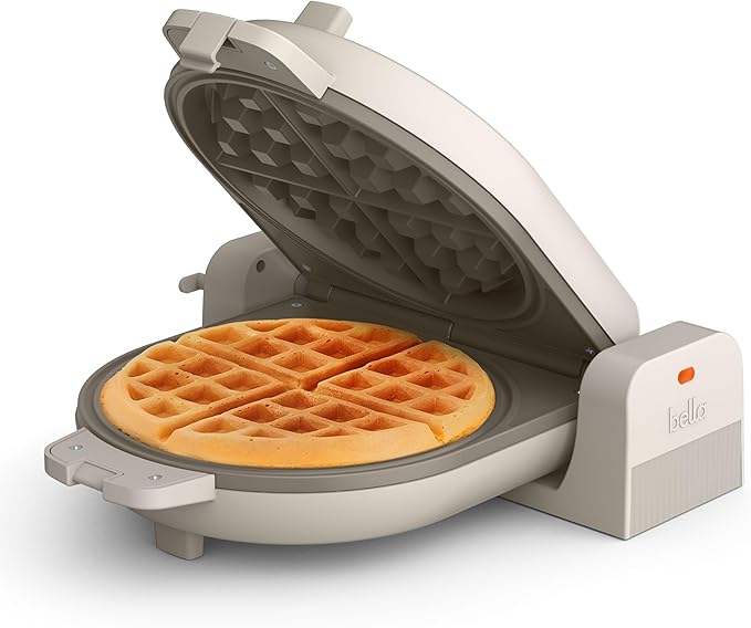 Wafflera Bella Flip-n-Store 1000W – Antiadherente Cerámica EverGood, Compacta y Plegable, Color Oatmilk