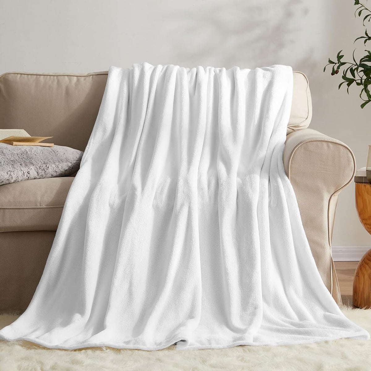 Manta polar KMUSET blanca, tamaño Queen, ligera, acogedora, de microfibra. Tienda de fábrica.