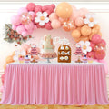 Falda de mesa de poliéster Albassa para mesas rectangulares, resistente a las arrugas, con volantes plisados, ideal para banquetes, bodas, baby showers, mesas de comedor y para la presentación de regalos (rosa, 2,74 m, 274 cm (largo) x 76 cm (alto)).