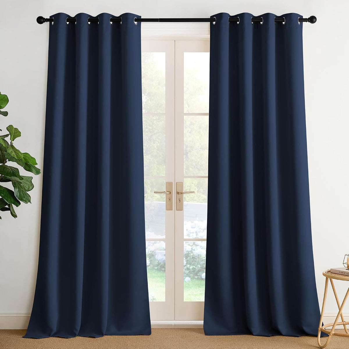 Cortinas opacas NICETOWN azul marino con aislamiento térmico, 241 cm (95 pulgadas) - Cortinas térmicas extralargas con aislamiento para dormitorio, sala de estar, patio, lavandería, despensa, garaje - 1 par, 132 cm (ancho) x 241 cm (largo)