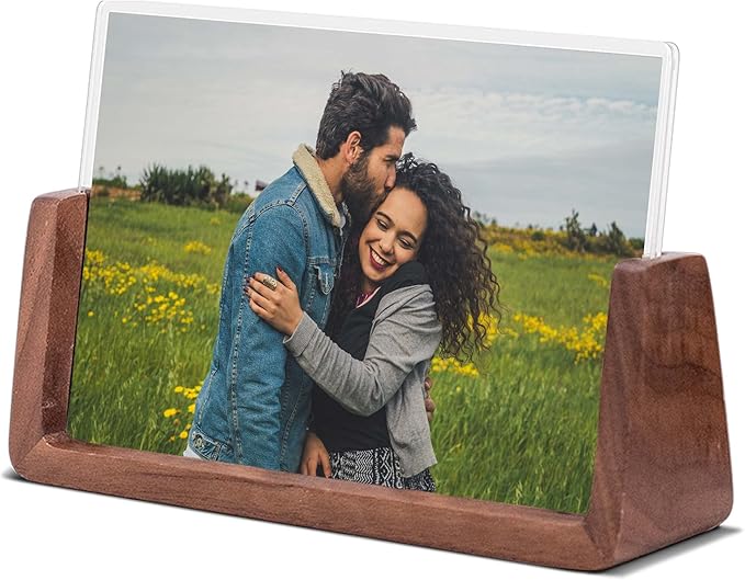 Portarretratos de 4 x 6 pulgadas, marcos de fotos de madera rústica sólida con base de madera de nogal y cubiertas de vidrio acrílico de alta definición - para exhibición sobre la mesa
