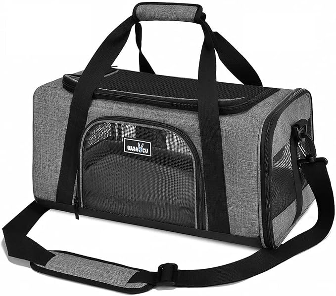 Wakytu Transportador de mascotas aprobado por la TSA para perros y gatos pequeños, bolsa de viaje con ventilación adecuada, 5 ventanas de malla, 3 entradas, cremalleras de seguridad con bloqueo