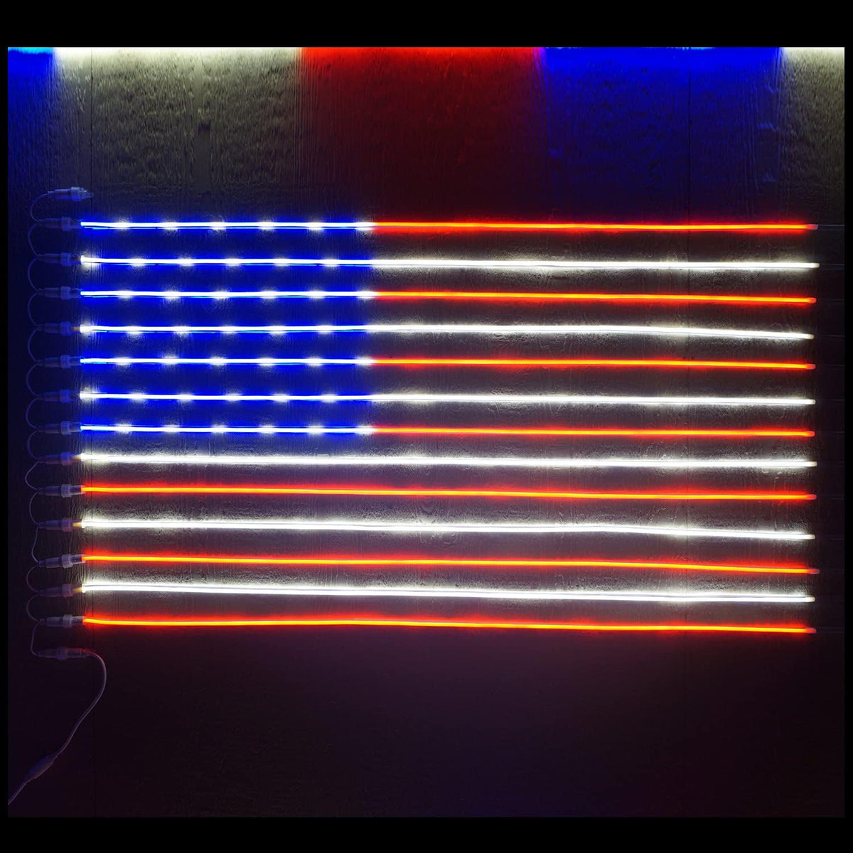 Cortina de luces Russell Decor con la bandera patriótica estadounidense y estrellas, resistente al agua, para exteriores e interiores, ideal para festivales y fiestas, en colores rojo, blanco y azul (1,8 m x 1 m).
