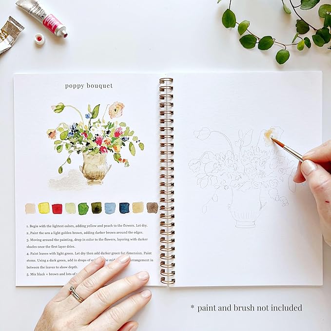 Cuaderno de trabajo de acuarela Bouquets de Emily Lex Studio, 12 ilustraciones dibujadas para principiantes, páginas en espiral planas, 6.5 x 9 pulgadas, papel de acuarela de 120 libras