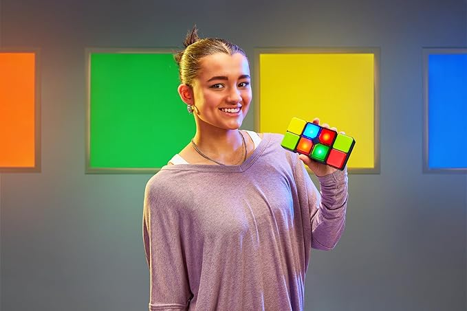 Flipslide Juego – Juego electrónico de mano | Adictivo juego de rompecabezas multijugador de habilidad | Gira, desliza y combina colores para superar el reloj | 4 modos de juego emocionantes