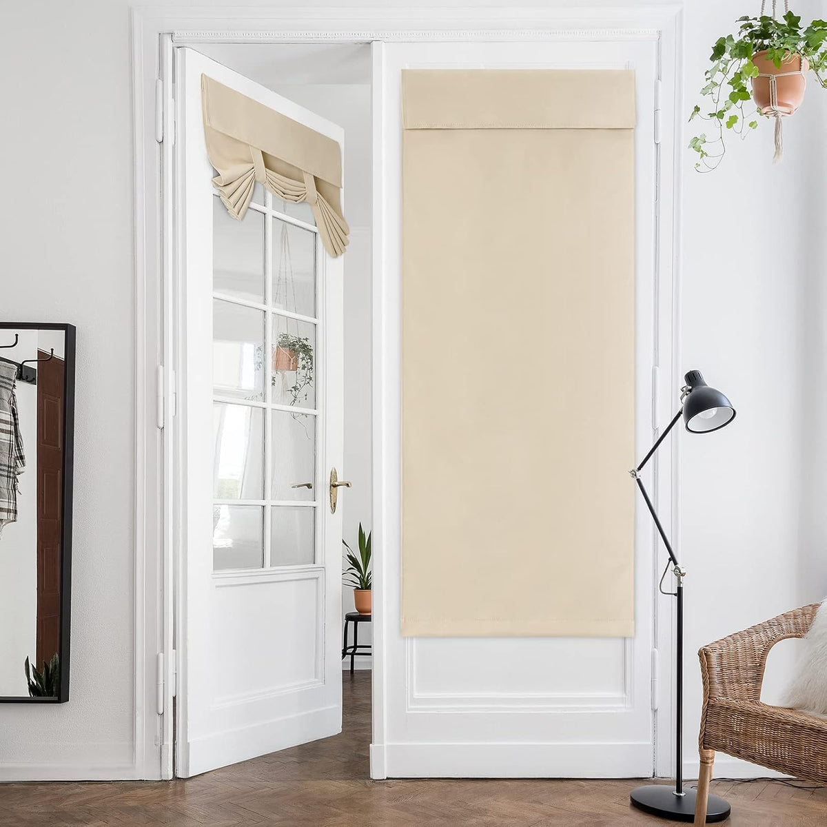 Cortinas opacas HOMEIDEAS para puertas francesas, juego de 2 cortinas para ventanas, ideales para privacidad, para cubrir ventanas de vidrio, con aislamiento térmico y sistema de sujeción, 66 x 173 cm, color beige.