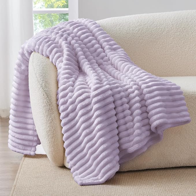 BEDELITE - Manta de vellón para sofá, de 8.85 oz/yd², suave, cálida, esponjosa, decorativa, a rayas, ideal para regalar, para mujeres y hombres, color lavanda (Lavender Fog), 50 x 60 pulgadas