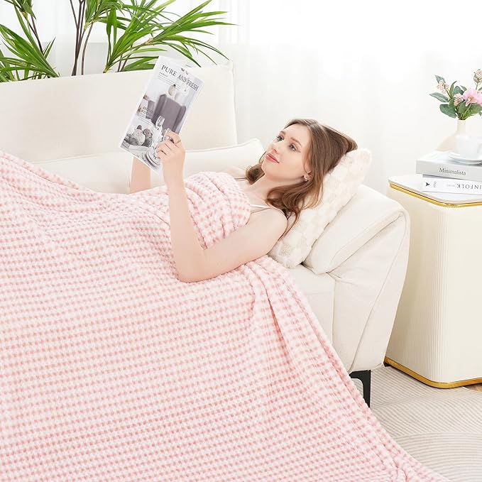 Zyrah Manta de forro polar rosa y blanco tamaño individual para sofá, súper suave, a cuadros, ligera, decorativa, mullida, acogedora manta para sofá, silla y cama, 60 x 80 pulgadas