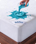 Protector de colchón SafeRest impermeable tamaño King Size - Con bolsillos elásticos - Funda de colchón lavable a máquina de mezcla de algodón para cama