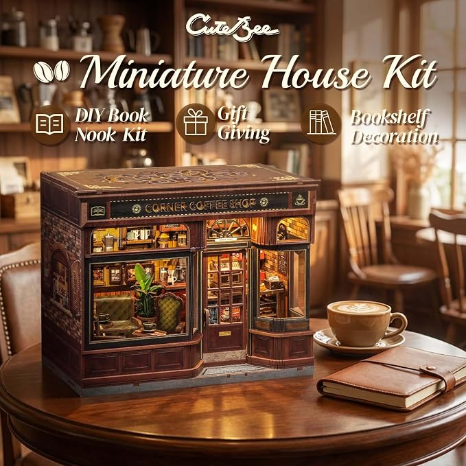Kit Book Nook DIY CUTEBEE – Casa Miniatura Café en Esquina, Puzzle 3D de Madera para Adultos, Decoración de Librería y Regalo para Familia y Amigos