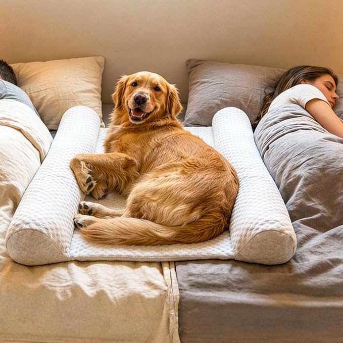 DenMate - La única cama para perros en la cama que va en tu cama principal para perros que aman dormir contigo. Ayuda a estabilizar el movimiento nocturno para que tú y tu perro duerman mejor juntos. Lavable a máquina.