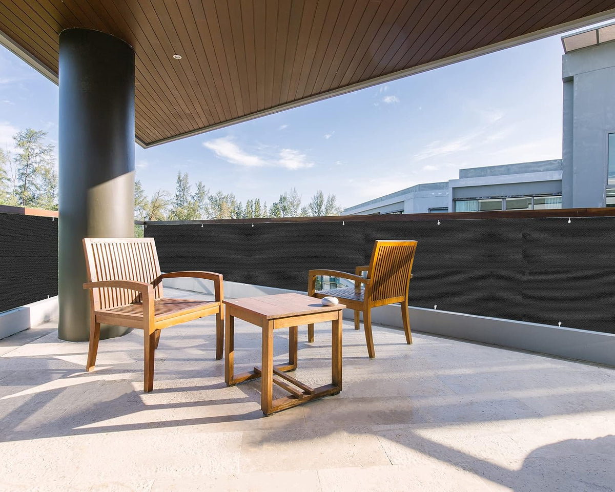 Pantalla de Privacidad para Balcón LOVE STORY 3' x 10' Negro – HDPE, Protección UV y Resistente a la Intemperie para Terraza, Patio y Piscina