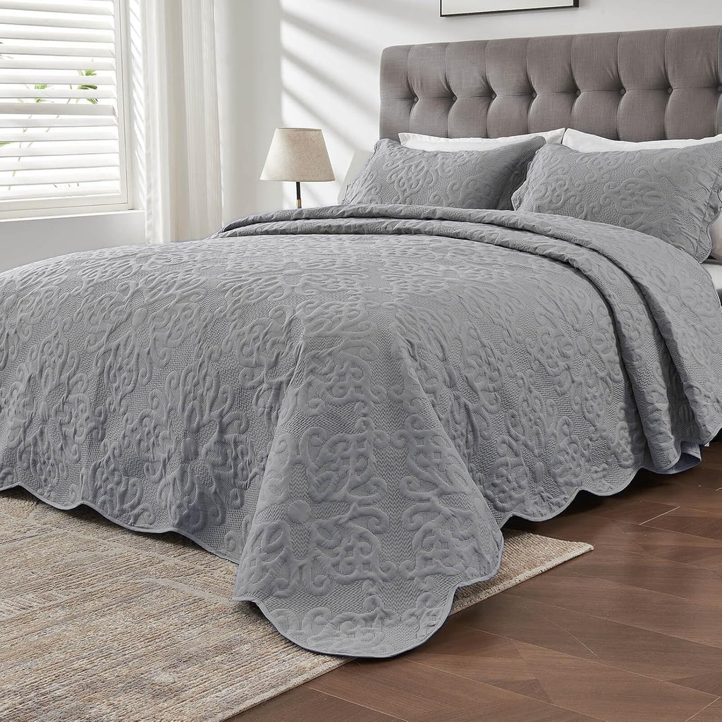 Cubrecamas California King extragrandes de 120 x 120 para cama California King dividida extra alta, juego de colcha acolchada ligera de 3 piezas, 1 edredón y 2 fundas de almohada en gris. 