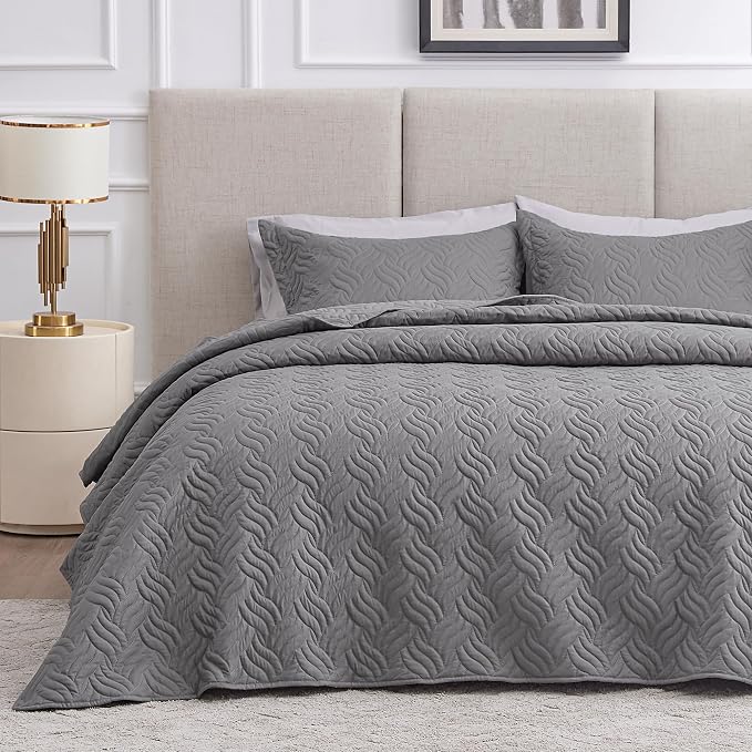 Love's cabin - Juego de ropa de cama de tamaño King, color gris, colcha de verano de microfibra ligera, patrón de ondas, para todas las estaciones, 3 piezas (1 edredón, 2 fundas de almohada)