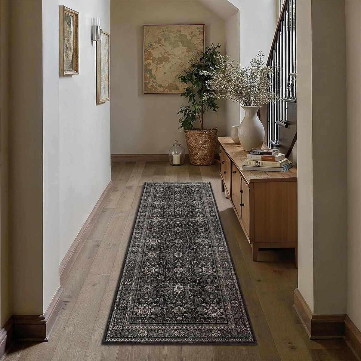 Alfombra lavable Schweek de 2x6, antideslizante, con estampado floral vintage en negro, alfombra de pasillo suave de pelo corto con efecto desgastado para pasillo, lavadero, dormitorio y sala de estar.
