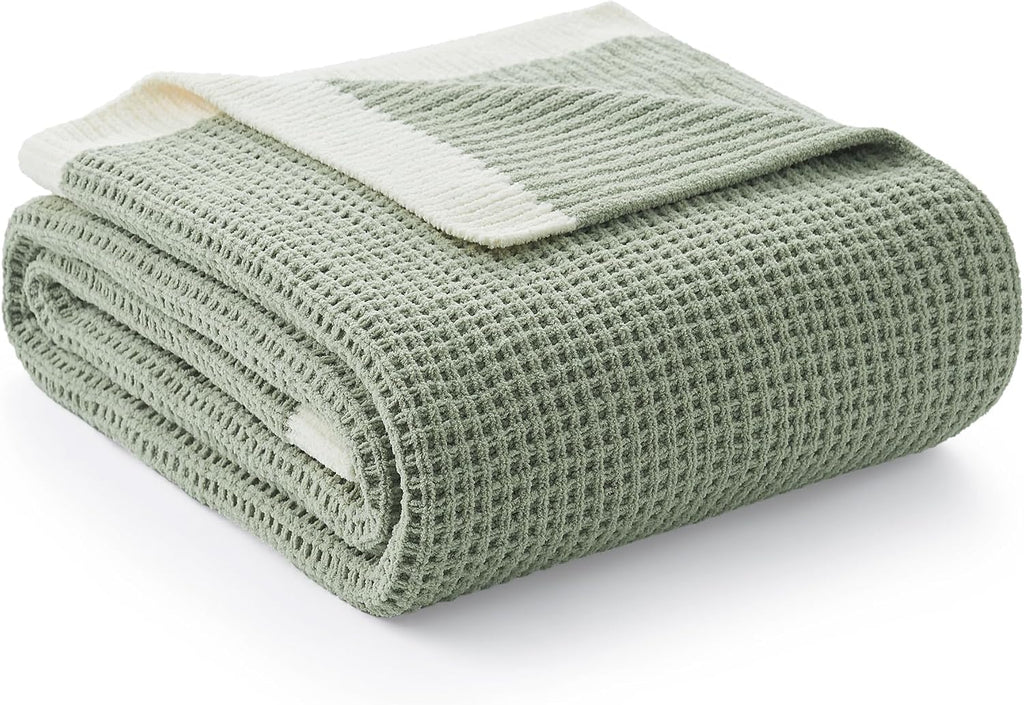Manta de chenilla Amélie Home, suave y acogedora, con textura de gofre, ideal para sofás y sillones. Cálida pero ligera, transpirable, perfecta para todas las estaciones, para hombres y mujeres, color verde