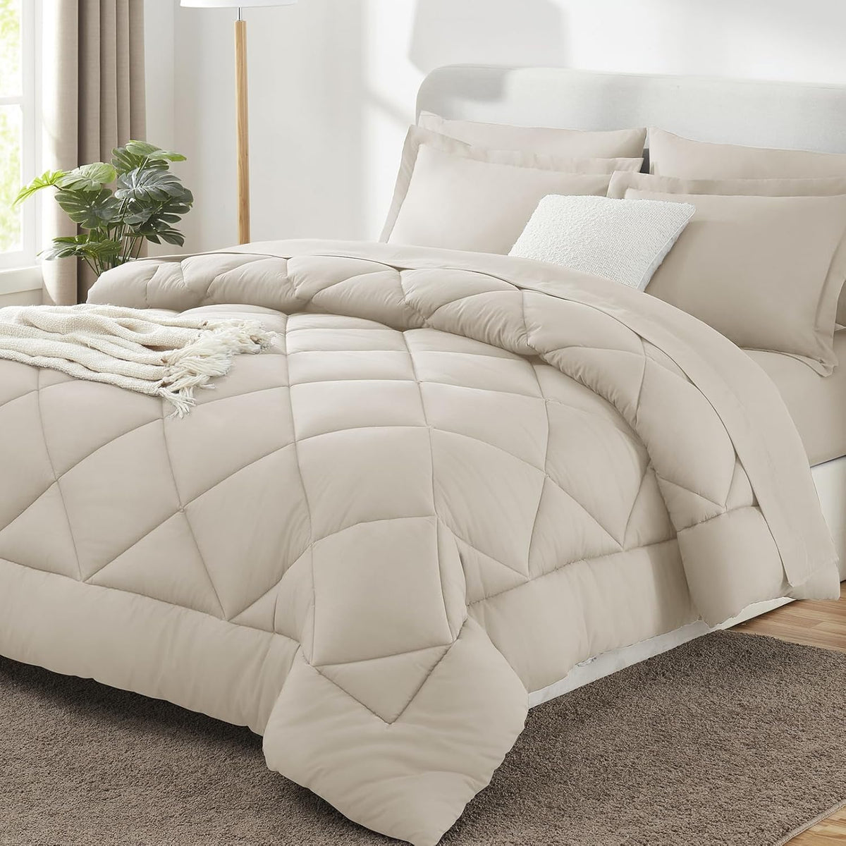 Set de Edredón CozyLux King Extra Grande Beige | Cama en Bolsa con Sábanas | Suave de Lujo para Todas las Estaciones | Con Relleno Alternativa de Plumón