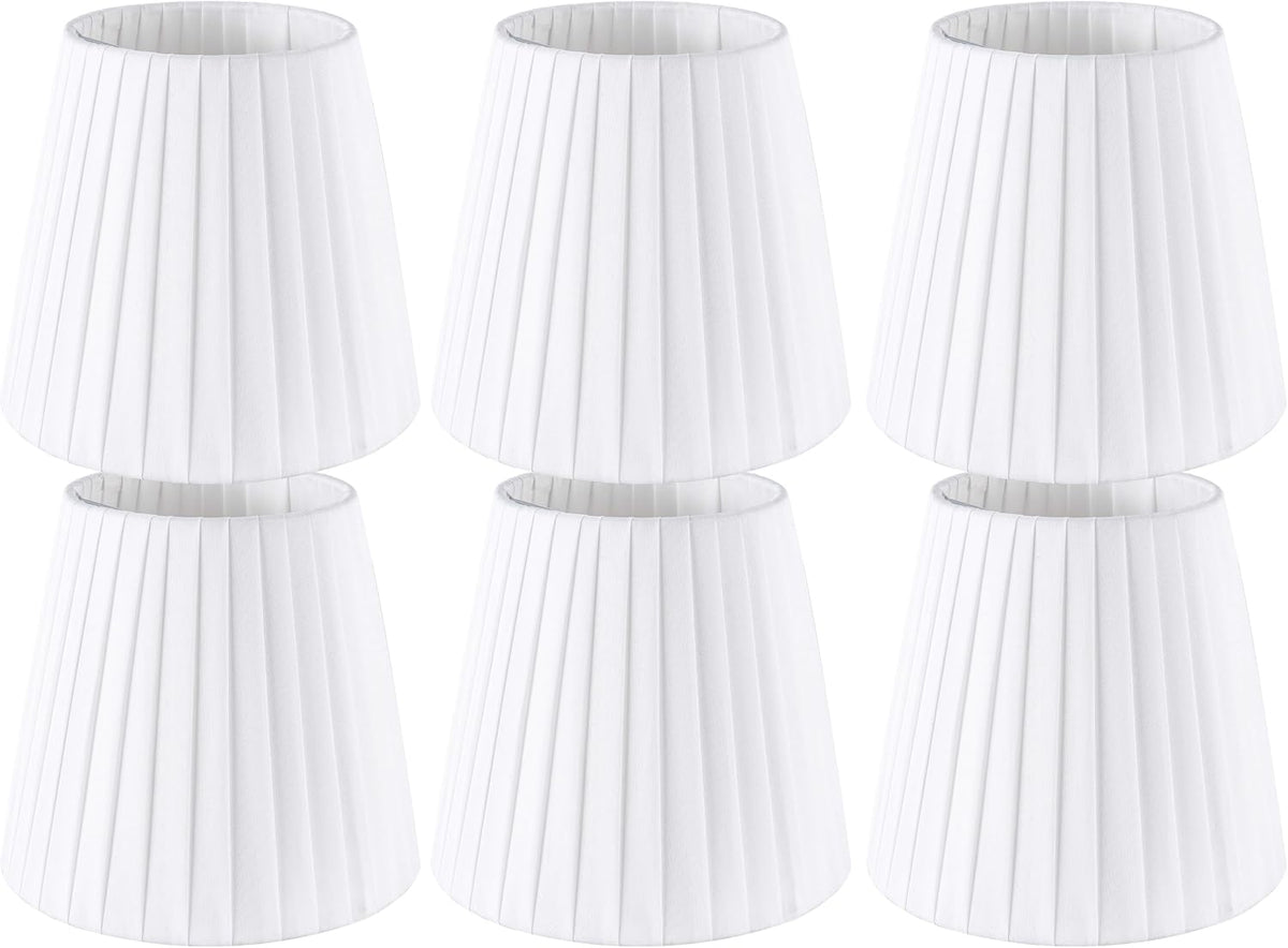 Juego de 6 pantallas de lámpara de araña blancas de lino natural con clip para lámparas de araña, apliques de pared y otras luminarias que utilizan bombillas E12. Medidas: 4 x 6 x 5 pulgadas.