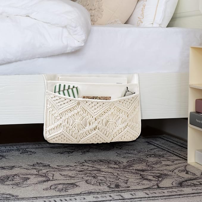 Mkono Organizador de almacenamiento de macramé, organizador de almacenamiento bohemio con control remoto para tableta, soporte para revistas para el hogar, dormitorio, sala de estar