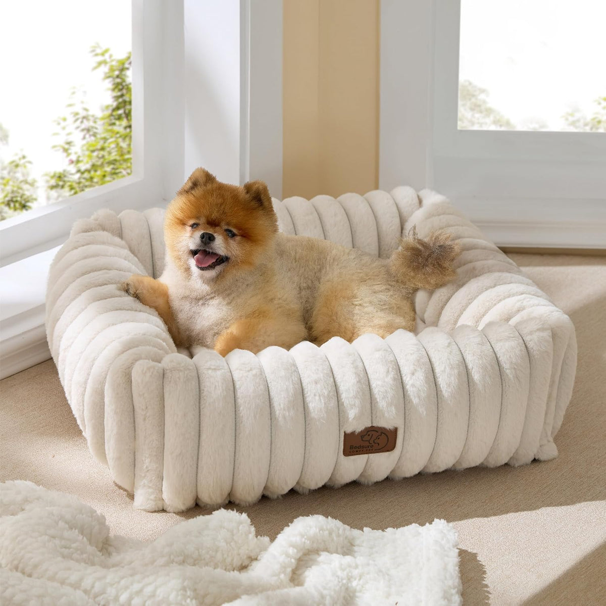 Cama para Perro Adorable Bedsure ComfyFleece para Perros Pequeños Medianos - Camas de Cachorro Peludas Lavables, Camas Rectángulo Ortopédicas de Corduroy Fleece con Cubierta Extraíble de Cierre, 64x53x18 cm, Crema