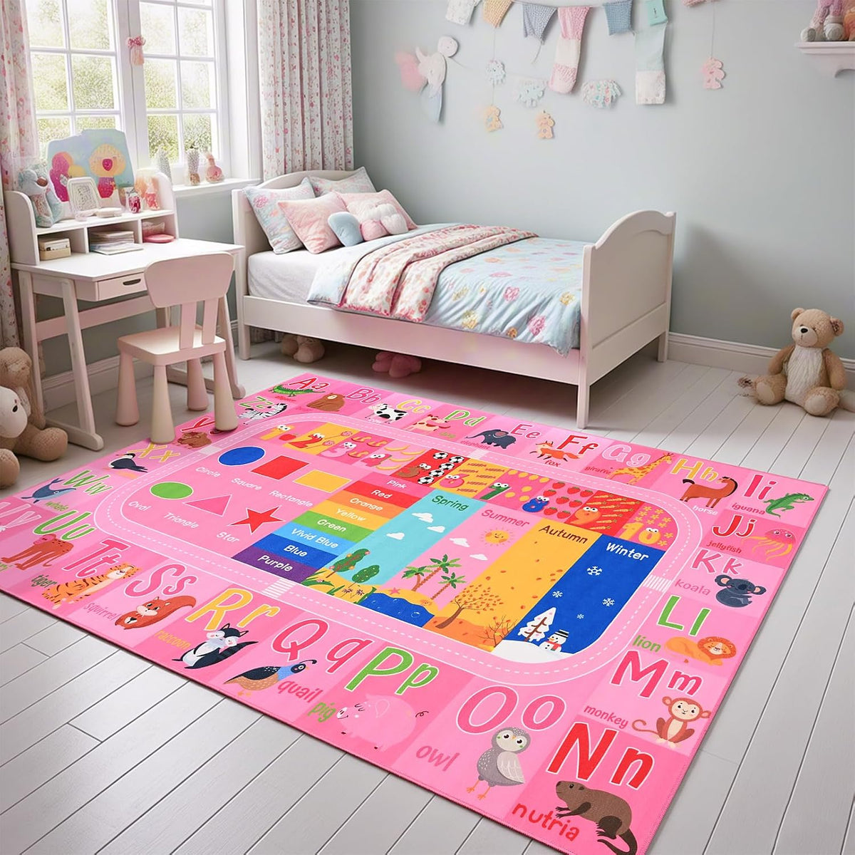 Alfombra infantil rosa de 4x6 con el abecedario para sala de juegos, aula o dormitorio de niñas.