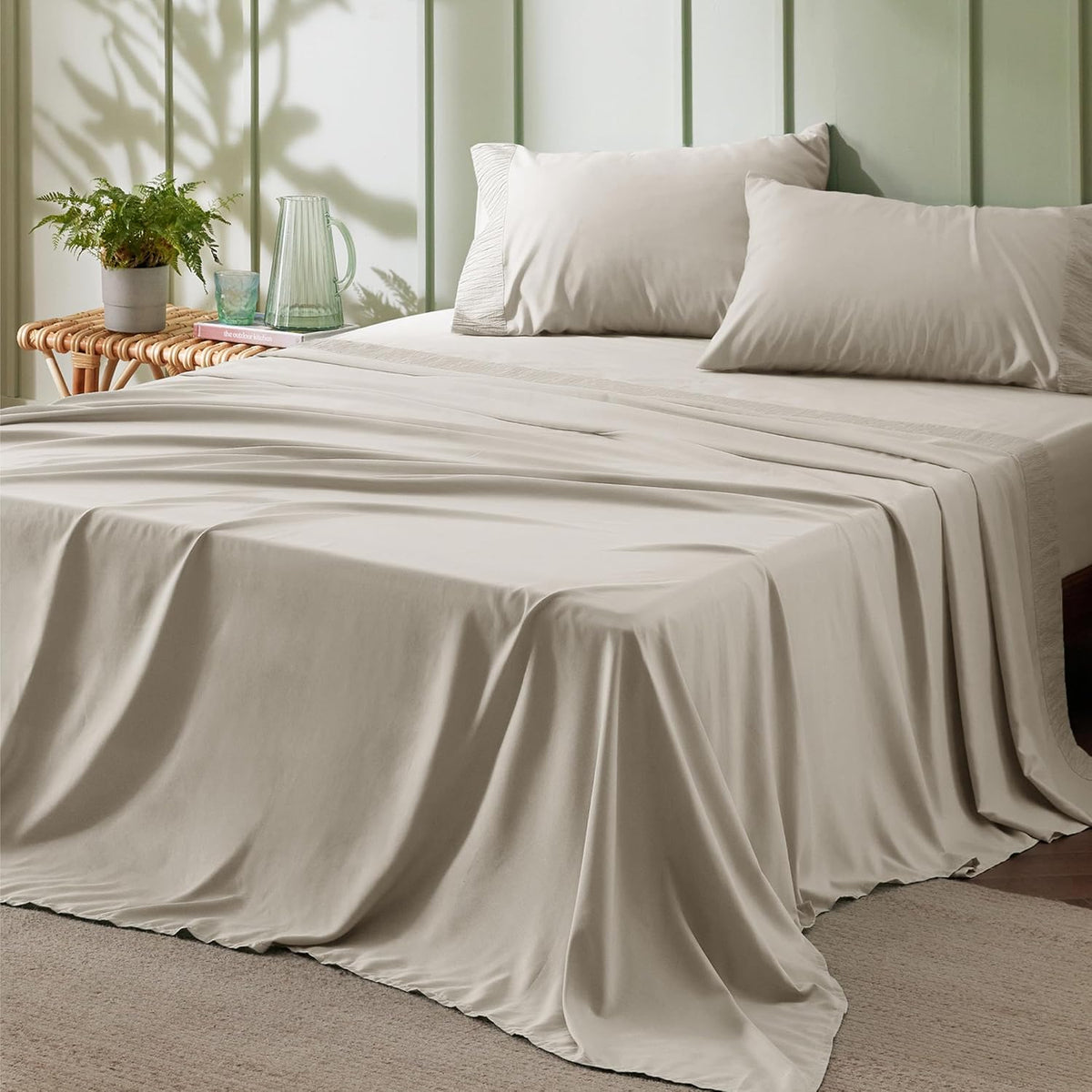 Set de Sábanas Bedsure Tamaño King 4 Piezas, Suave, Transpirable y Fresco, Lujo de Hotel, Fácil Cuidado, Microfibra Poliéster